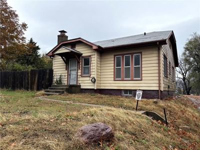 725 E Lake Blvd, Saint Joseph, MO, 64503