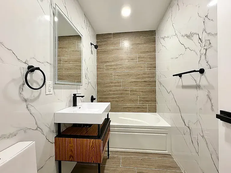 223 S 4th St #3B — Photo 9