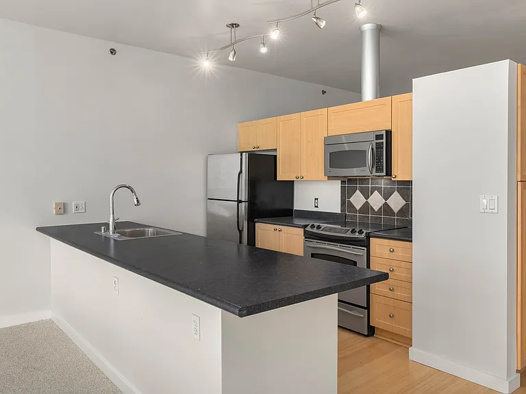 2717 Western Ave #5006 — Photo 5