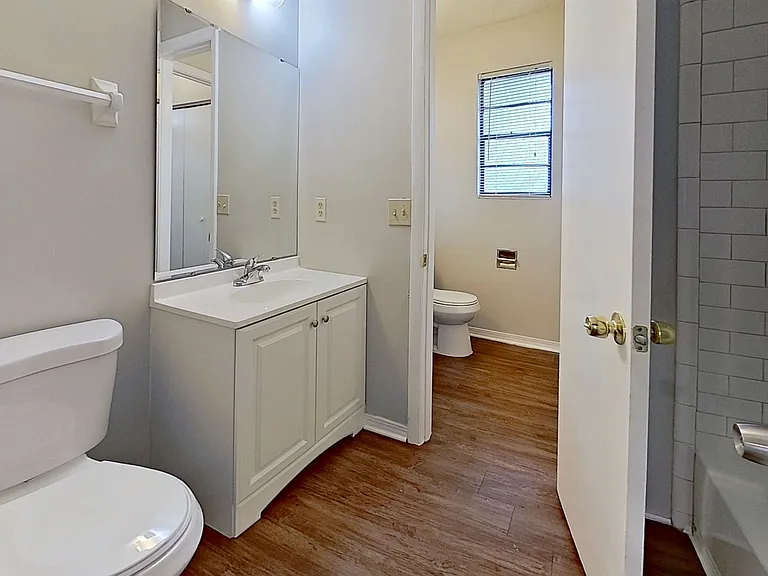 477 Crabapple Ct #C — Photo 8