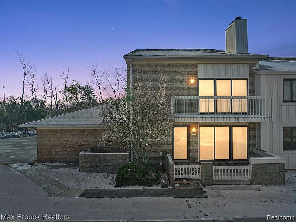 6710 Maple Lakes Dr 10, West Bloomfield, MI 48322 Zillow