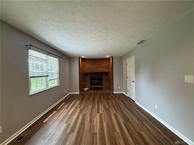 1014 Millerton Dr — Photo 8