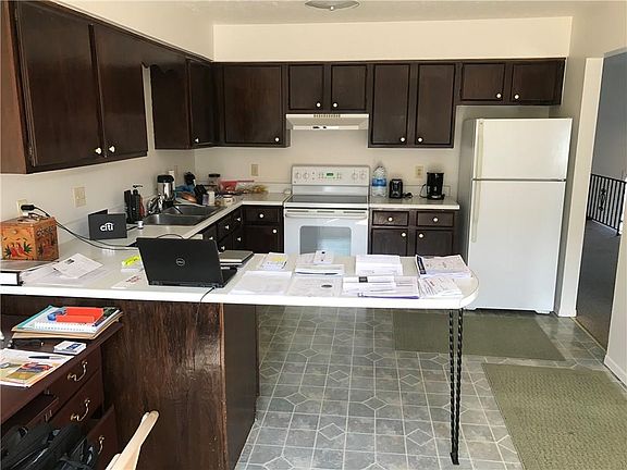 4th image of 533-37 E Grandview Blvd