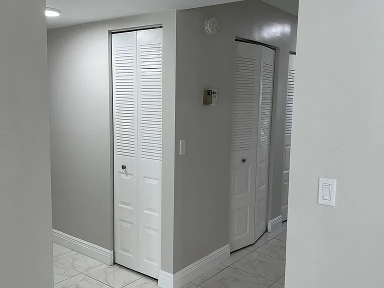 24 Abbey Ln #204 — Photo 25