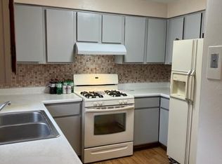 535 Pearl Ave #4, Loves Park, IL 61111