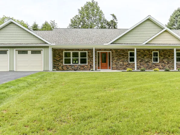 1406 Amosite Rd, Bainbridge, PA 17502