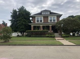401 E Commercial St, Charleston, MO 63834