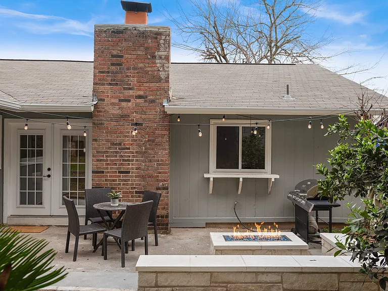 1005 Speer Ln — Photo 29