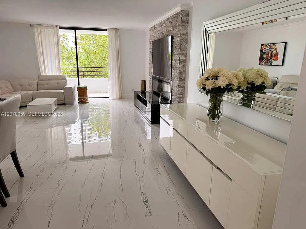 Olympus Condo Phase — Photo 3