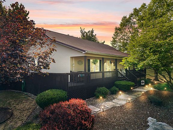 4th image of 298 Forest Ridge Rd