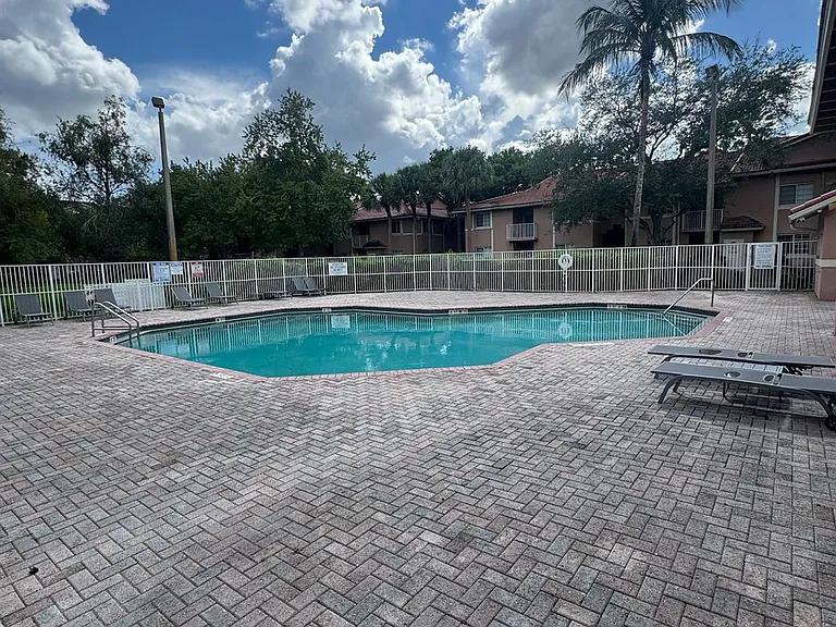3221 Sabal Palm Mnr #105 — Photo 19