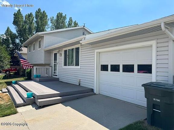 2nd image of 951 Riverbend Dr