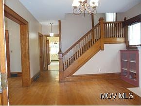 3rd image of 813 Quincy St