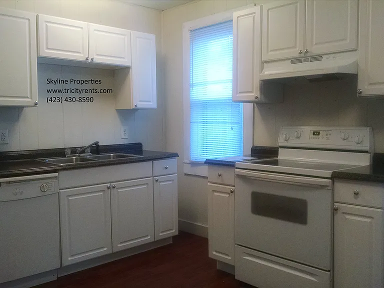 702 Antioch Rd — Photo 3