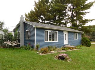 1567 Clayton St, Fairview, MI 48621