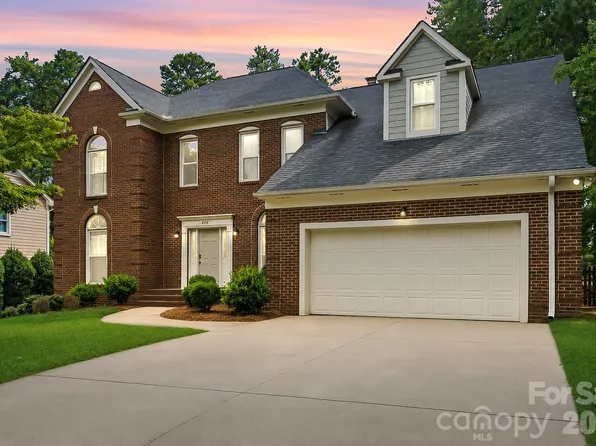 4519 Crownvista Dr, Charlotte, NC 28269