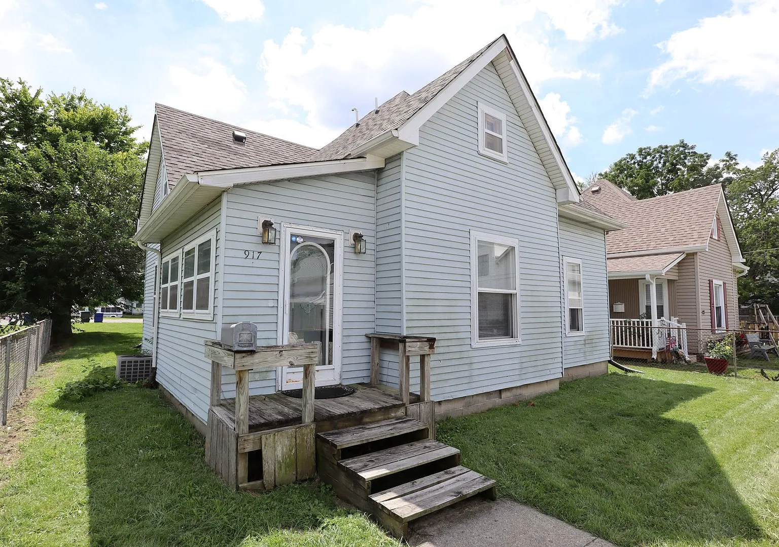3 Bedroom Spacious Kokomo Home! — Photo 1