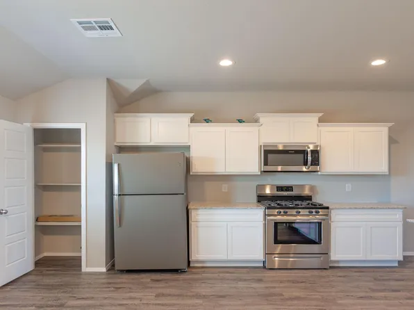 3610 Furrow Dr, Yukon, OK 73099