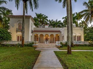 2572 1st St, Fort Myers, FL 33901