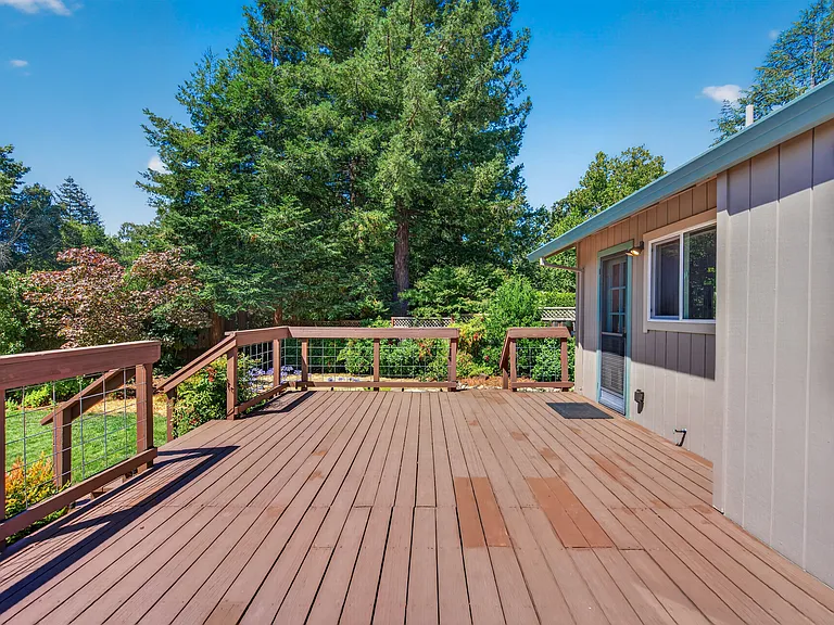 2020 Rivera Dr — Photo 34