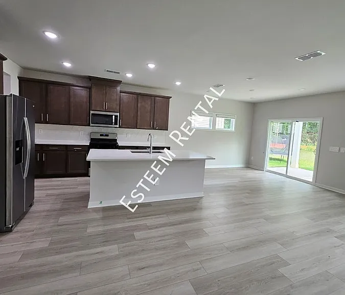 1147 Winding Spring Dr — Photo 5