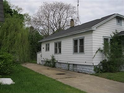 2nd image of 1142 Columbus Ave