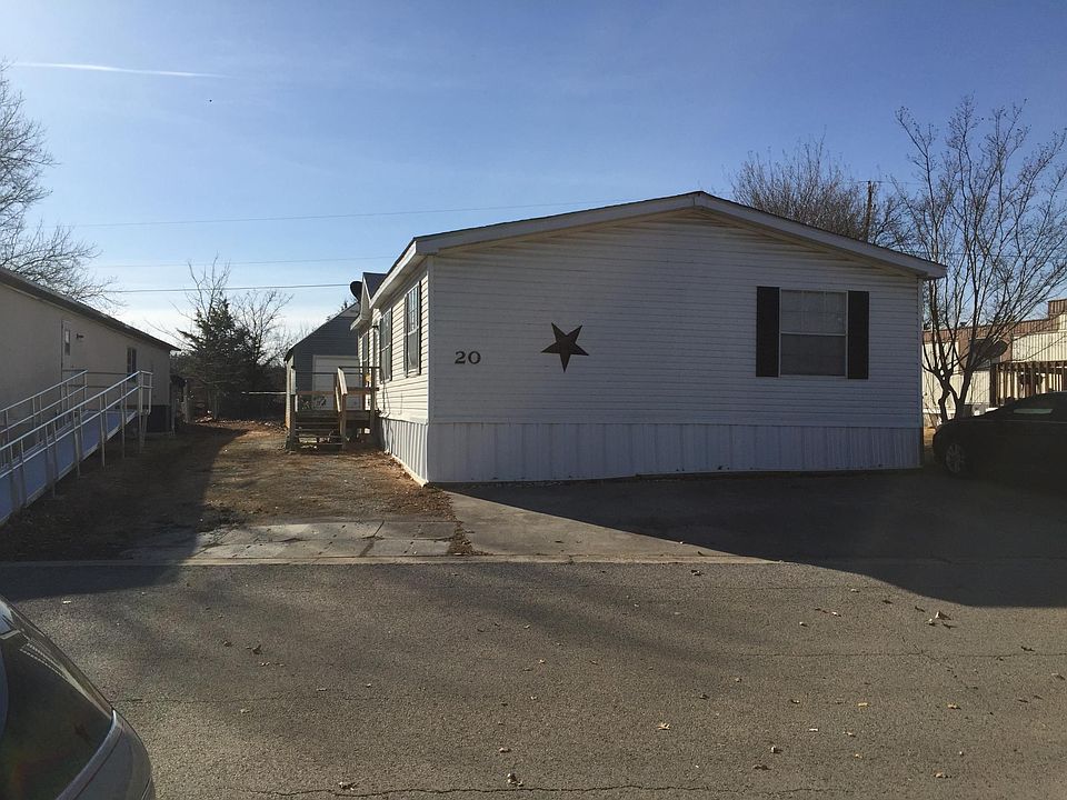 1st image of 20 Oakwood St