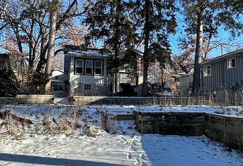 1st image of 1140 Mahtomedi Ave