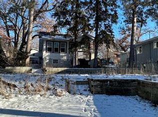 1140 Mahtomedi Ave, Mahtomedi, MN 55115