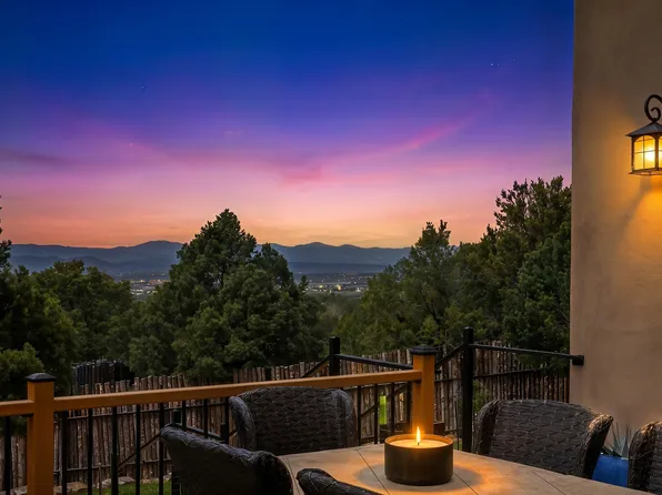 13 Arroyo Vis, Santa Fe, NM 87505