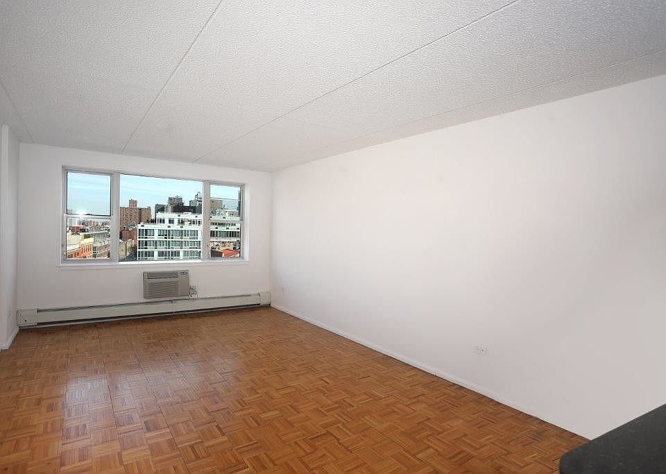 1st image of 301 Elizabeth St #513