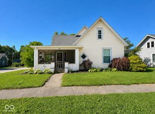 689 E Jackson St, Martinsville, IN 46151
