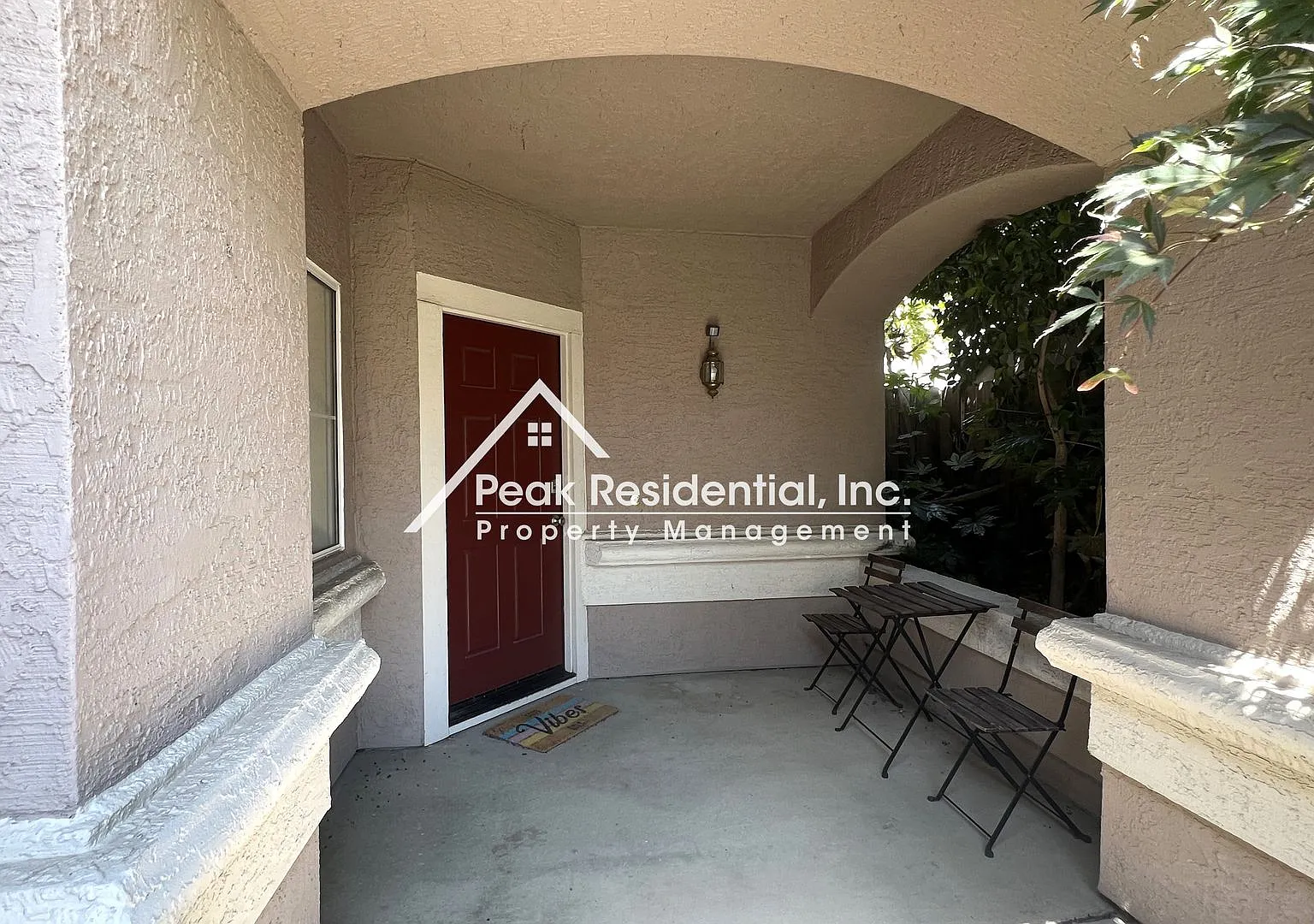Very Nice 4bd/3ba Roseville House With 2 Car Garage And Pool! — Photo 3