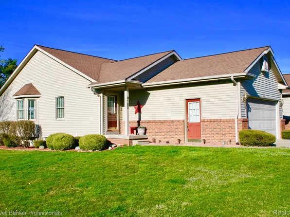 9162 Luea Ln, Swartz Creek, MI 48473