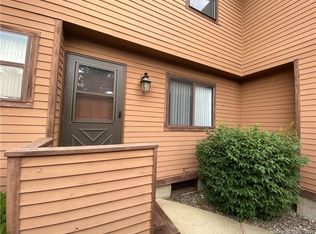 75 Cedar Knolls Dr #75, Branford, CT 06405