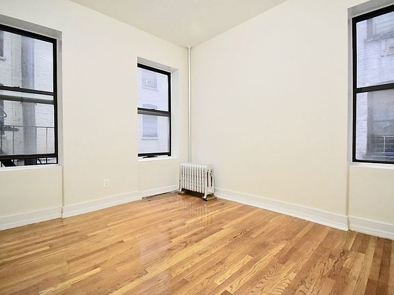 3rd image of 601 W 180th St APT 23