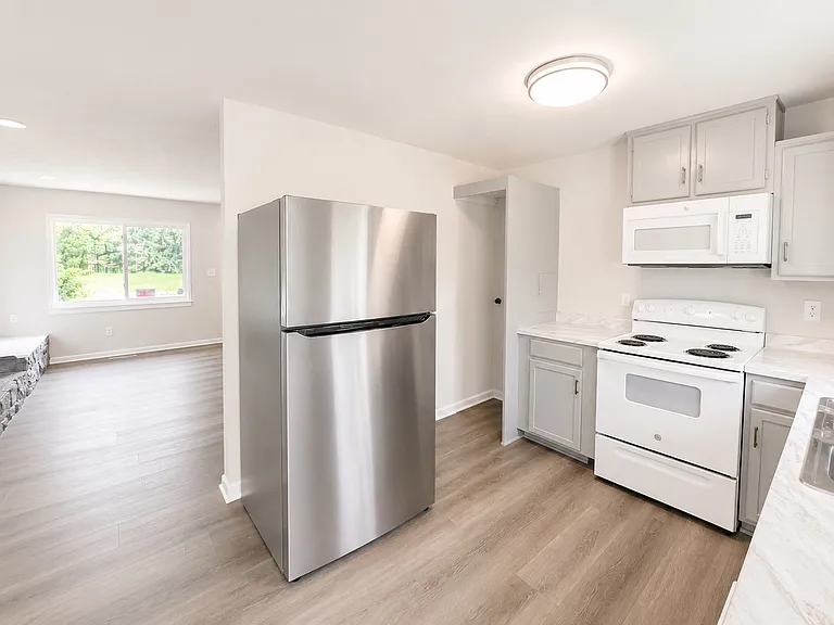 405 Institute Dr — Photo 5