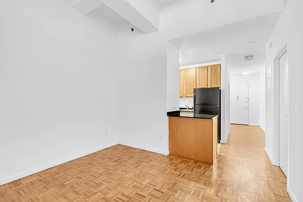 Rented by Cooper & Cooper Real Estate | media 2