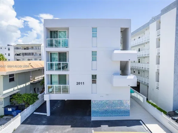 2011 Bay Dr APT 7, Miami Beach, FL 33141