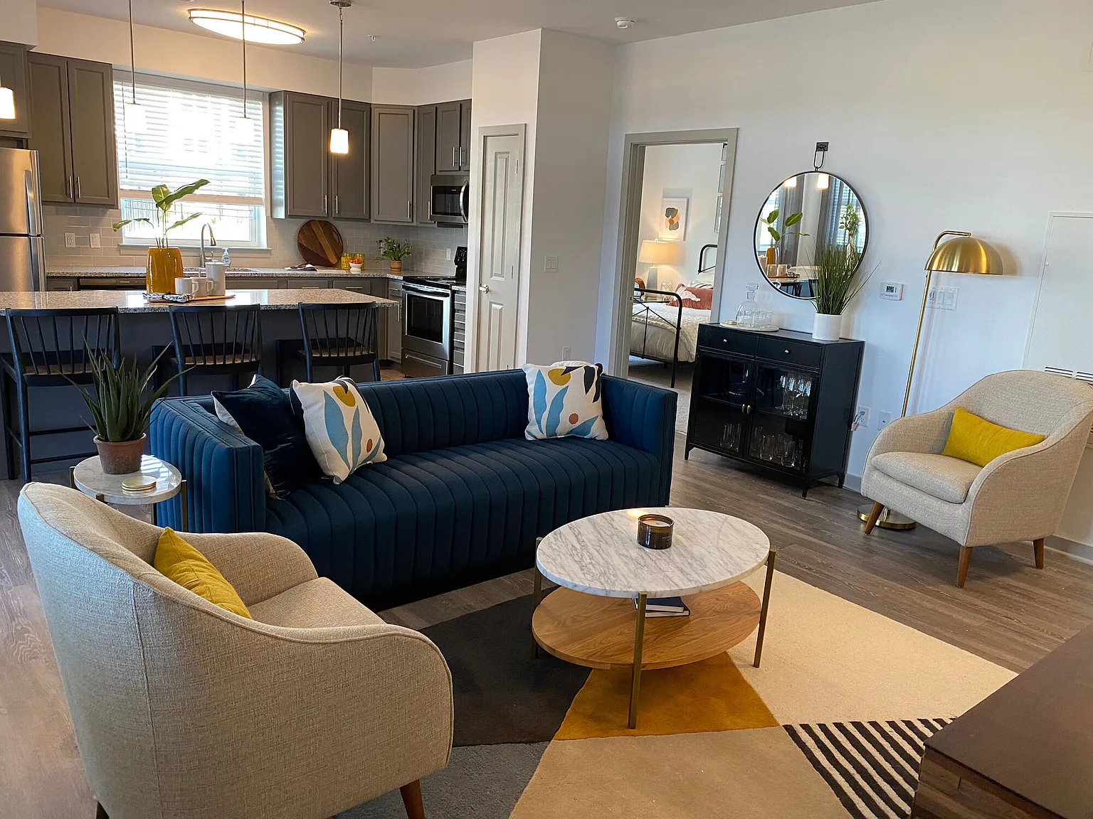 Center West Apartments — Photo 2