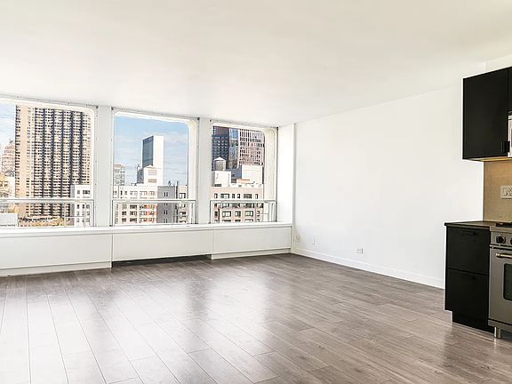 3rd image of 330 E 33rd St APT 14F