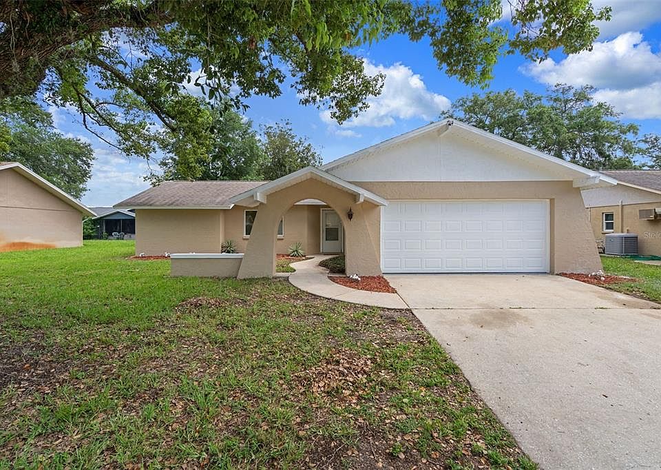 1st image of 8643 Woodbridge Dr