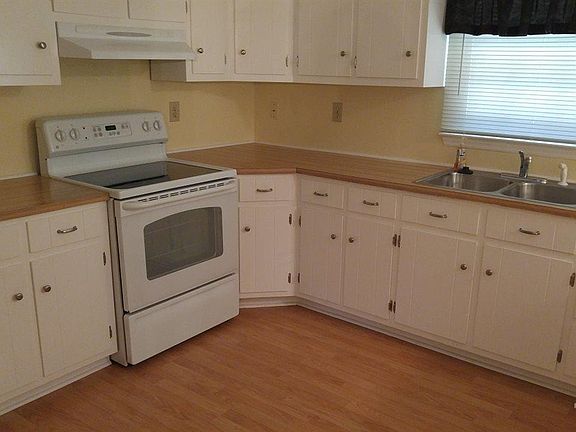 4th image of 3608 Courtland Dr