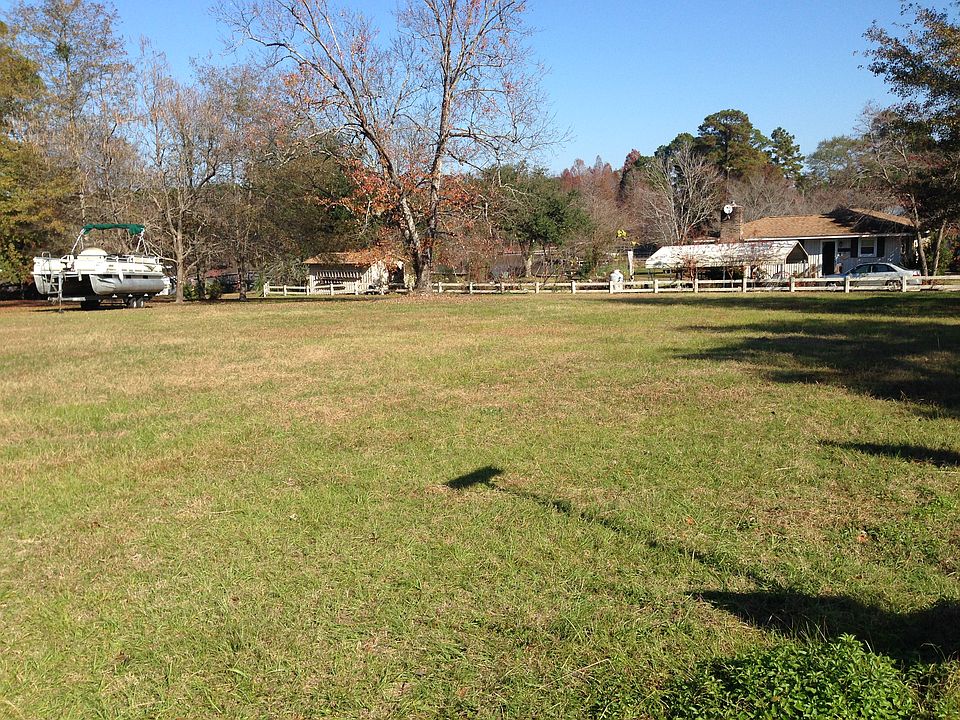 2nd image of 103 Dogwood Dr
