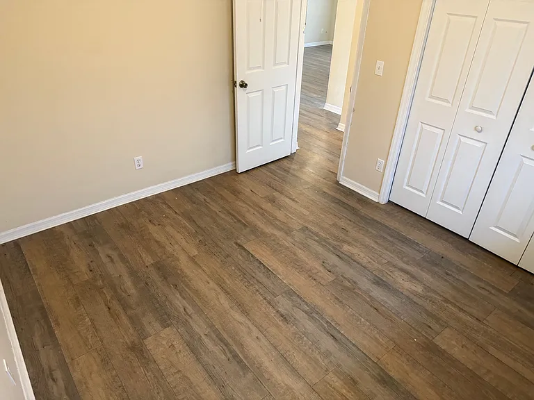 1129 Graystone Ave — Photo 14