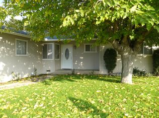 1723 Laverne Ave, Clovis, CA 93611