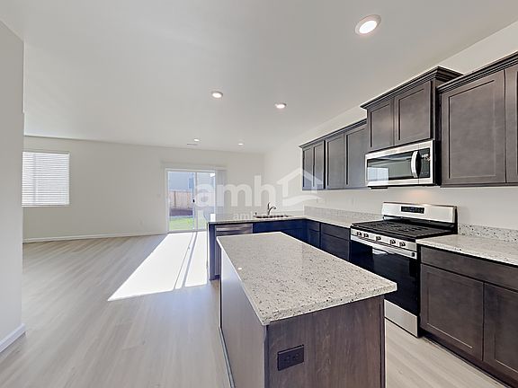 4th image of 1215 W 17th Ave