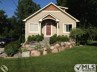 3125 Grant Rd, Rochester Hills, MI 48309