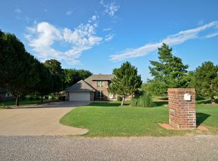 7524 Dripping Springs Ln, Oklahoma City, OK 73150