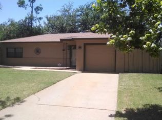 1021 Coe St, Altus, OK 73521